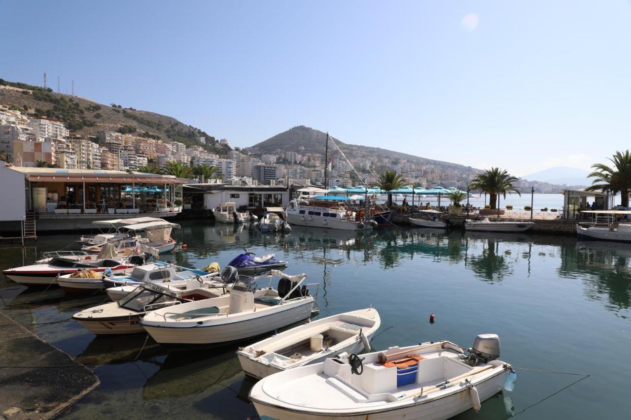 Luxury Seafront Apartments Sarande Exterior photo