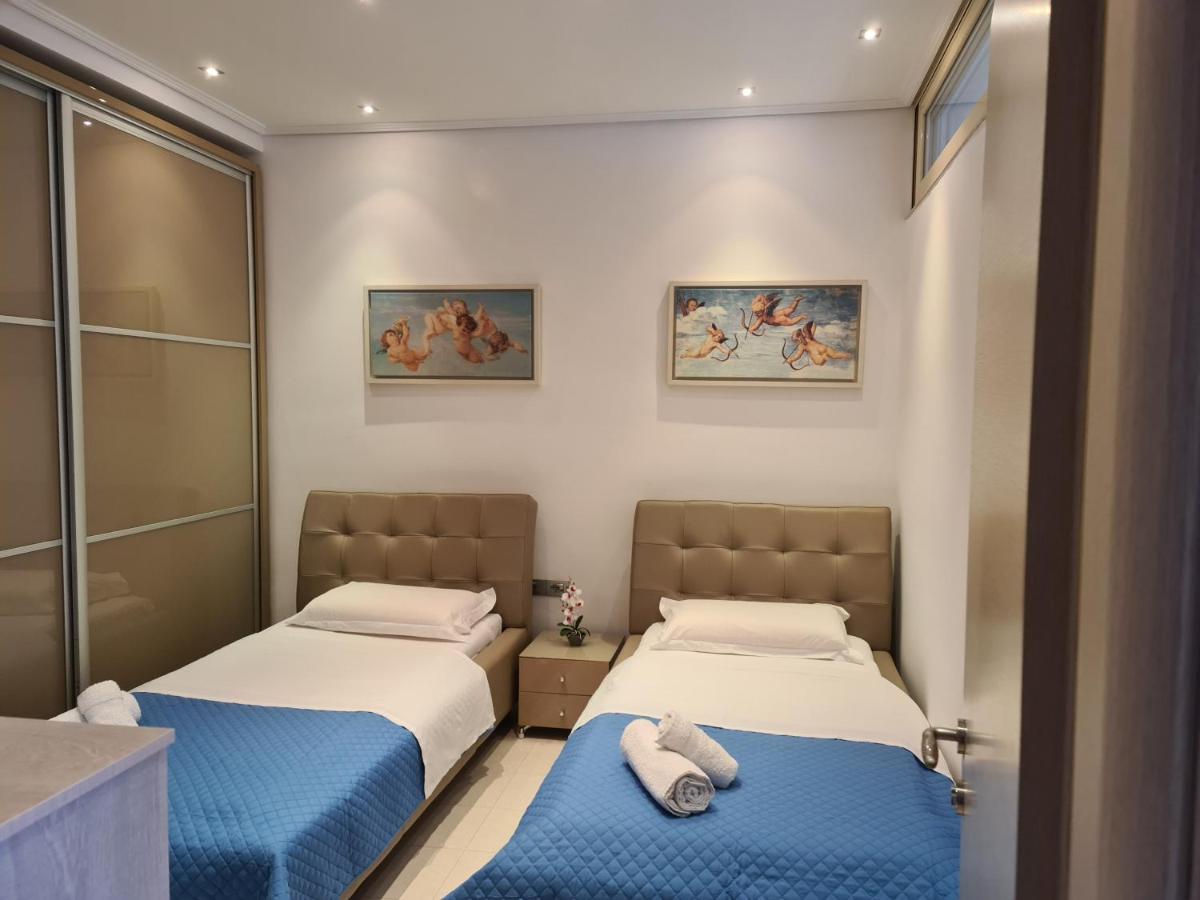 Luxury Seafront Apartments Sarande Exterior photo