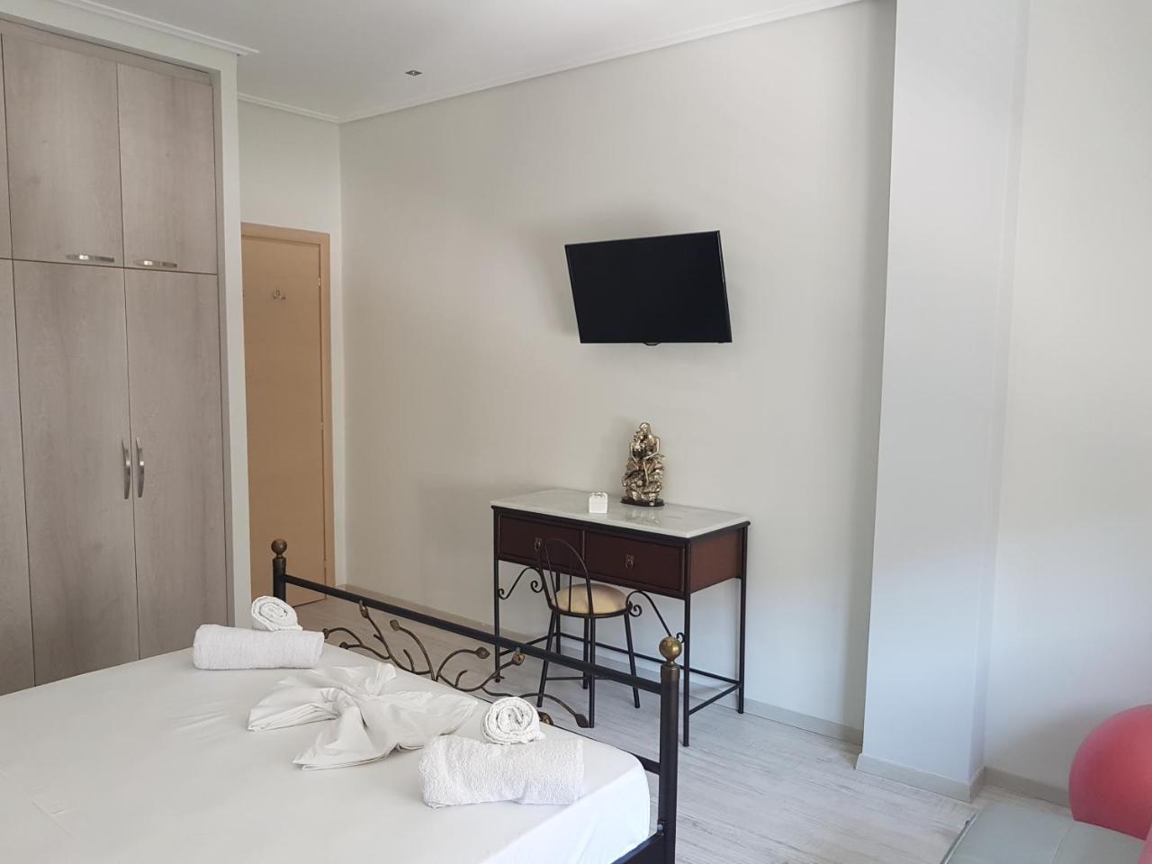 Luxury Seafront Apartments Sarande Exterior photo