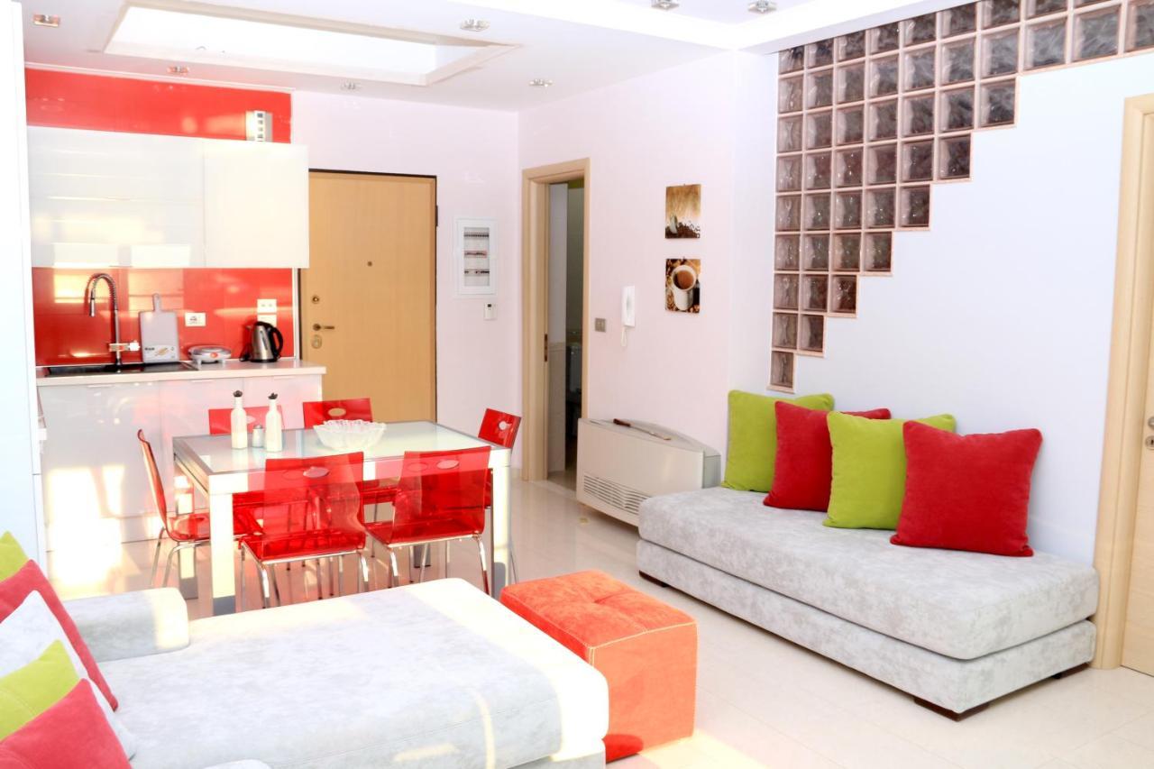 Luxury Seafront Apartments Sarande Exterior photo