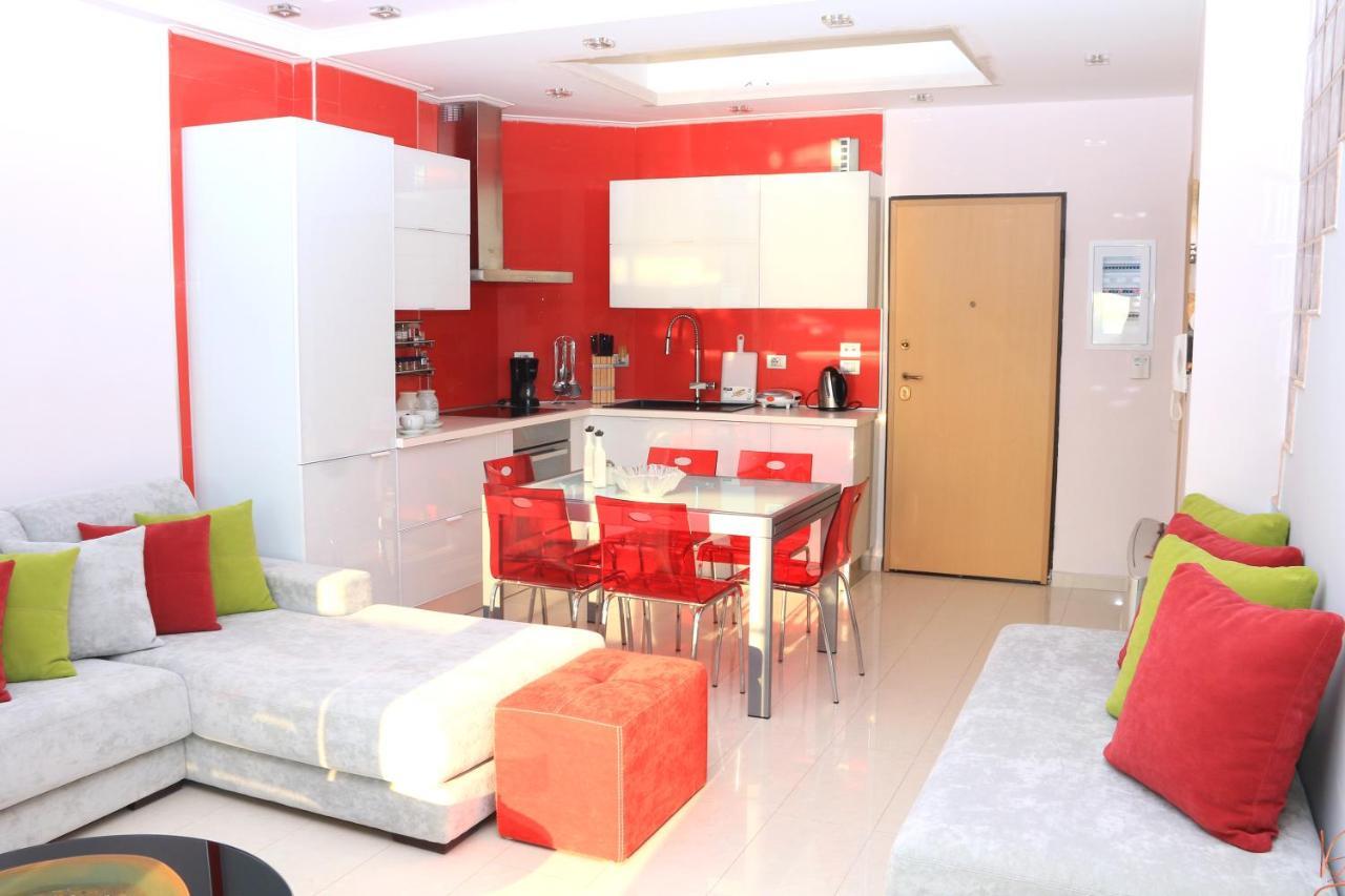 Luxury Seafront Apartments Sarande Exterior photo