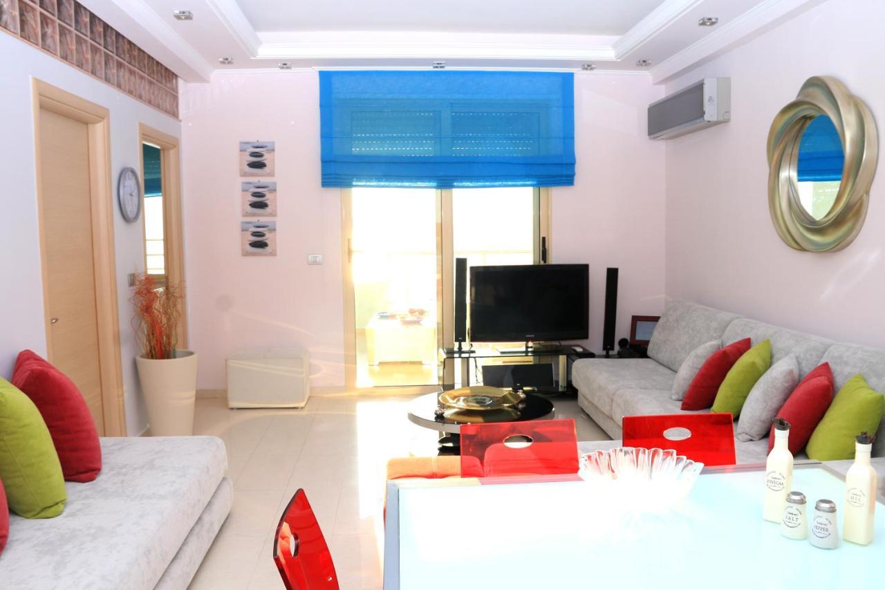 Luxury Seafront Apartments Sarande Exterior photo